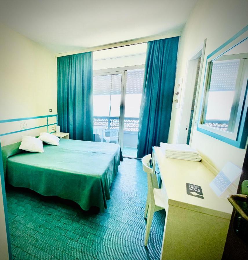 La Scogliera Hotel Cavi di Lavagna