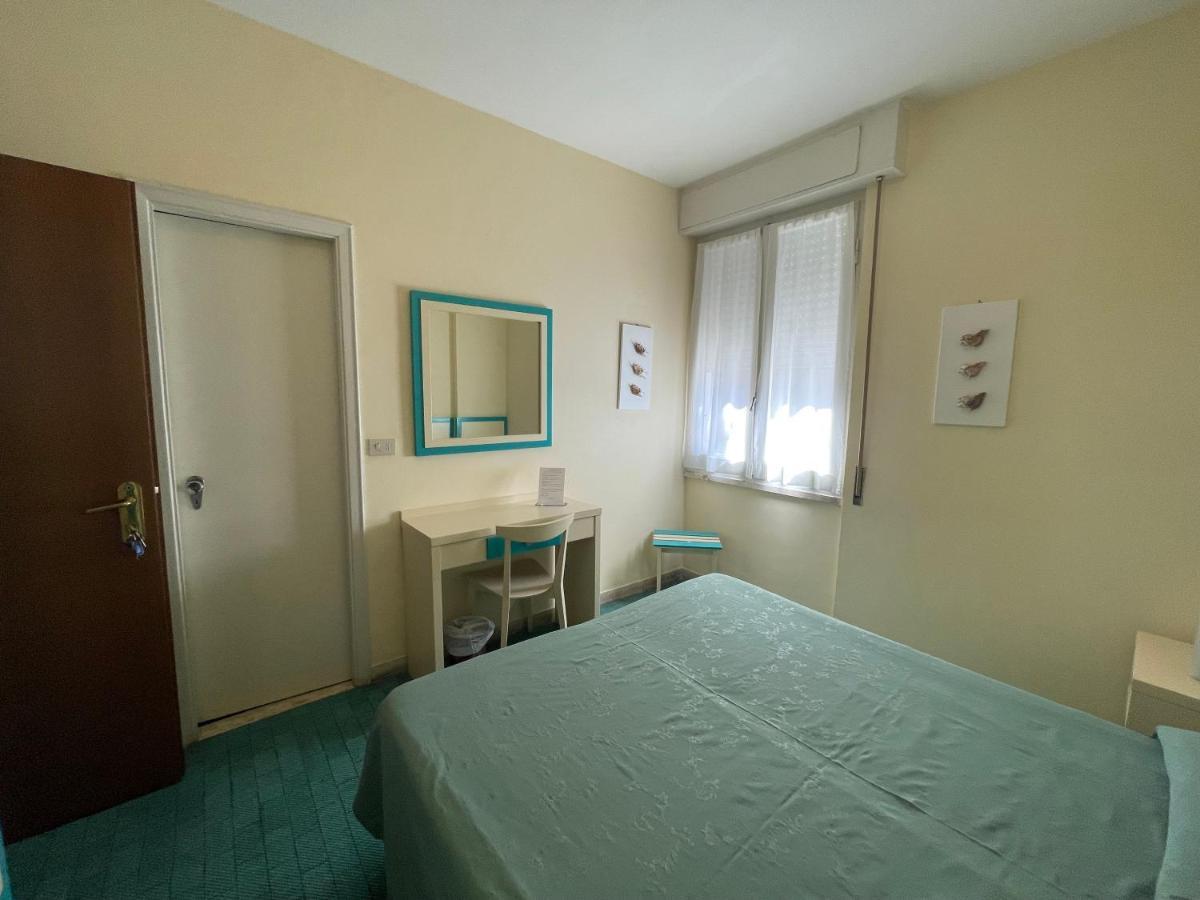 Hotel La Scogliera 2*